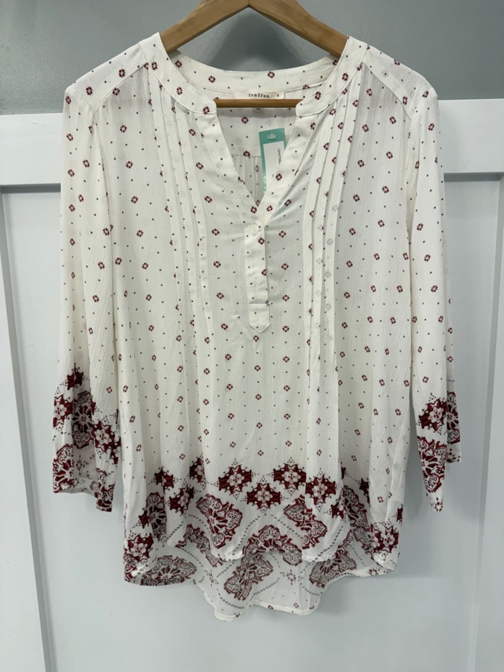 NWT Off-white and Burgundy Border Print Henley Blouse 100% Rayon